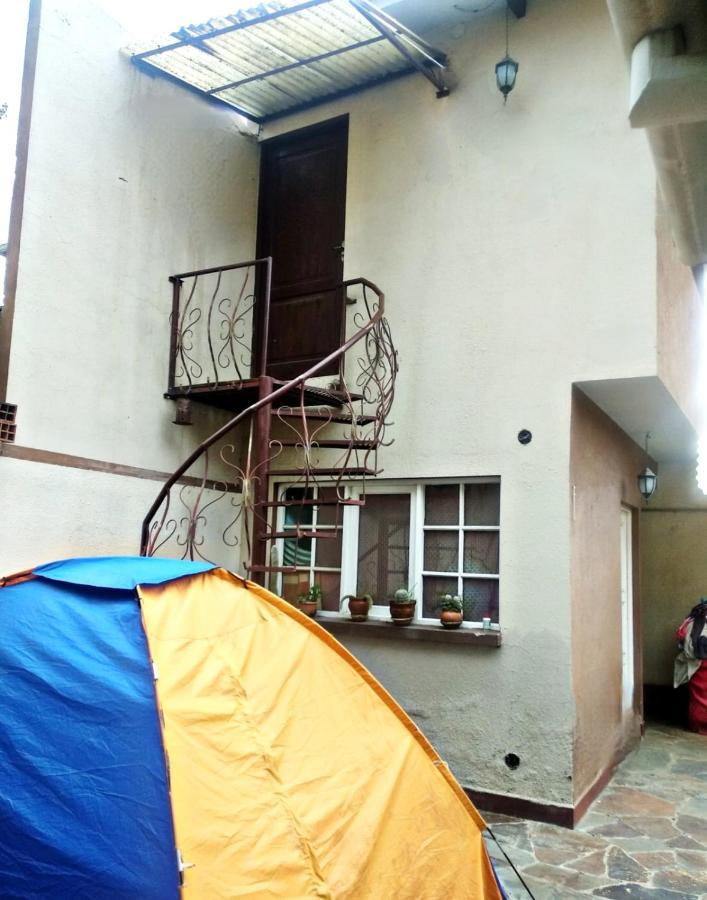 Bed and Breakfast Residencial Moroni - Alojamiento En Cochabamba Zewnętrze zdjęcie