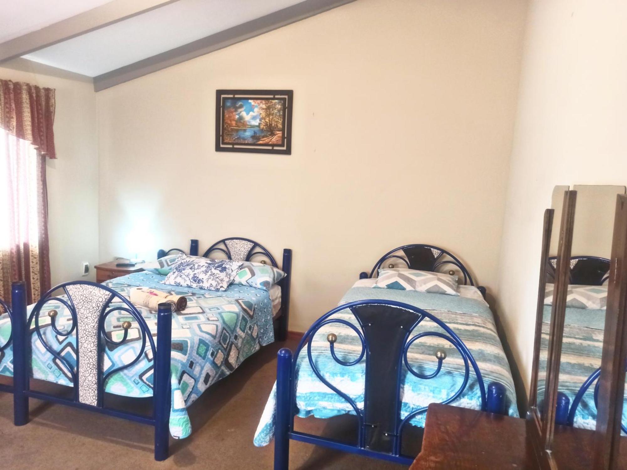 Bed and Breakfast Residencial Moroni - Alojamiento En Cochabamba Zewnętrze zdjęcie